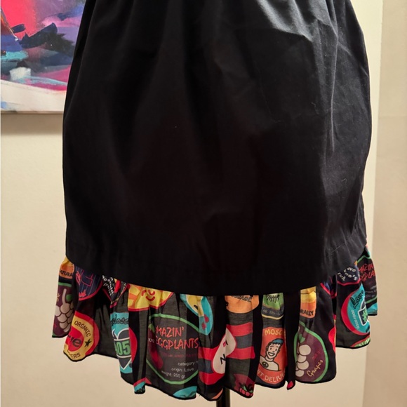 Moschino black mini dress with pockets and side zipper. Size 40 is(6-8)NWT $395 - Picture 4 of 15